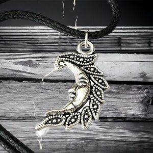 5 For $25💫Alternative Silver Celestial Crescent Moon Pendant Necklace